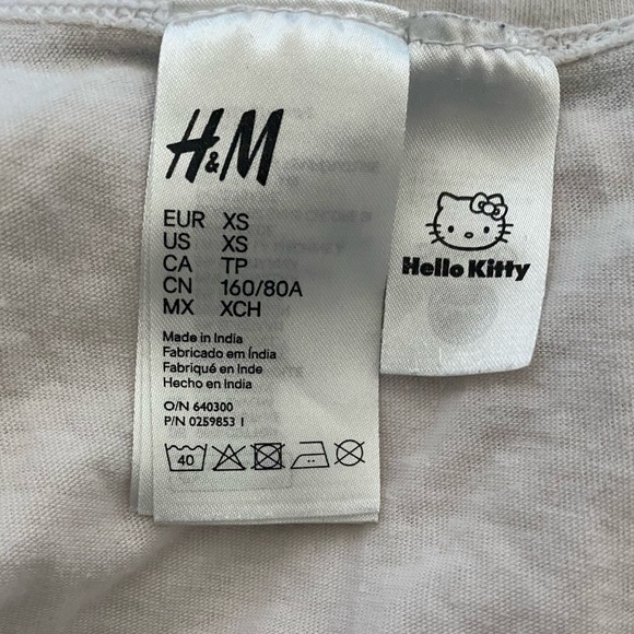 Hello Kitty Tank Top - Picture 2 of 2